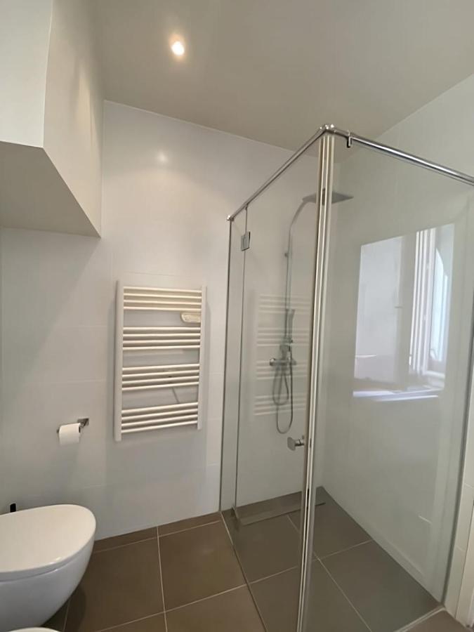 Modern Apartment In The Heart Of St-Germain Paris Ngoại thất bức ảnh