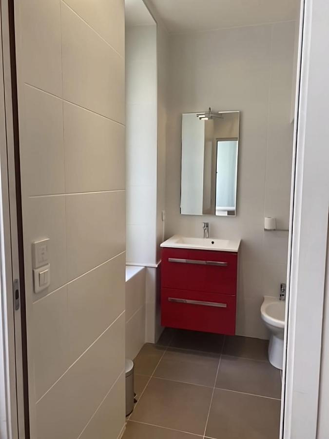 Modern Apartment In The Heart Of St-Germain Paris Ngoại thất bức ảnh